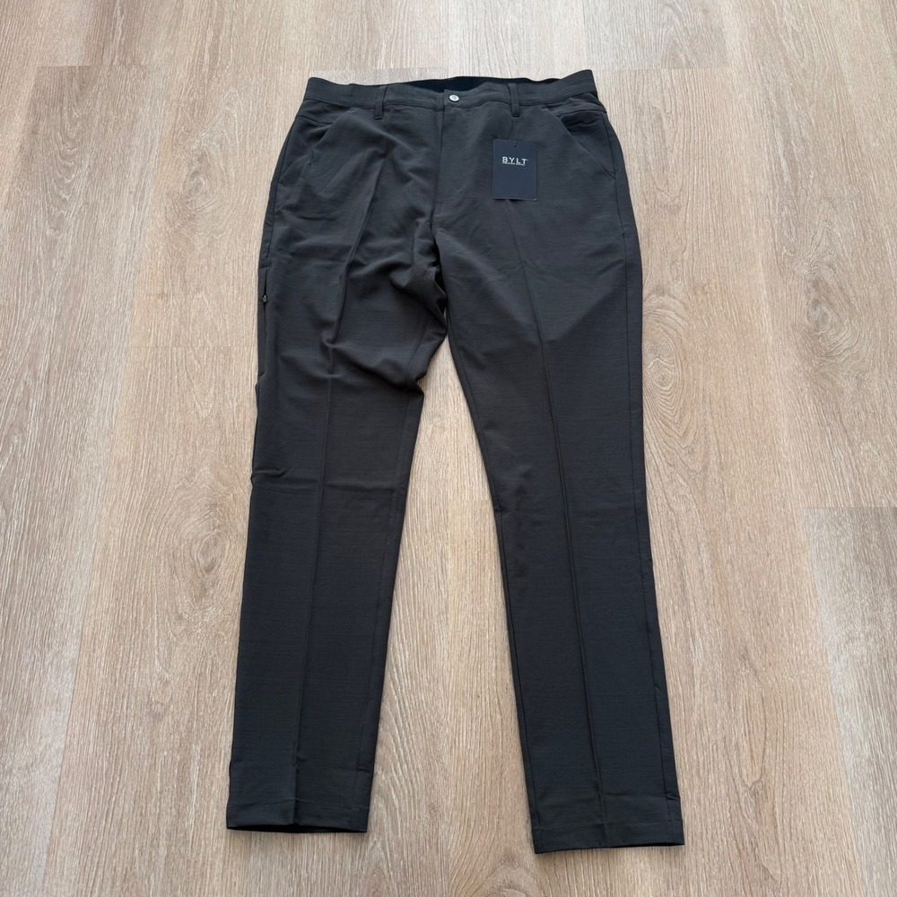 BYLT Kinetic Pant 2.0 Men 36 Dark Charcoal Stretch Performance Trousers NEW